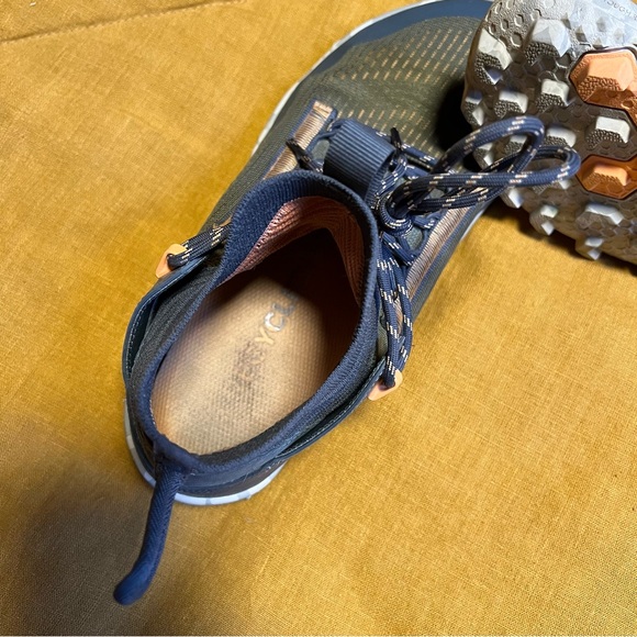 Vivobarefoot Magna Lite SG *RARE* Mens 41 US 8 blue, green, orange - Like-New! - Picture 14 of 15